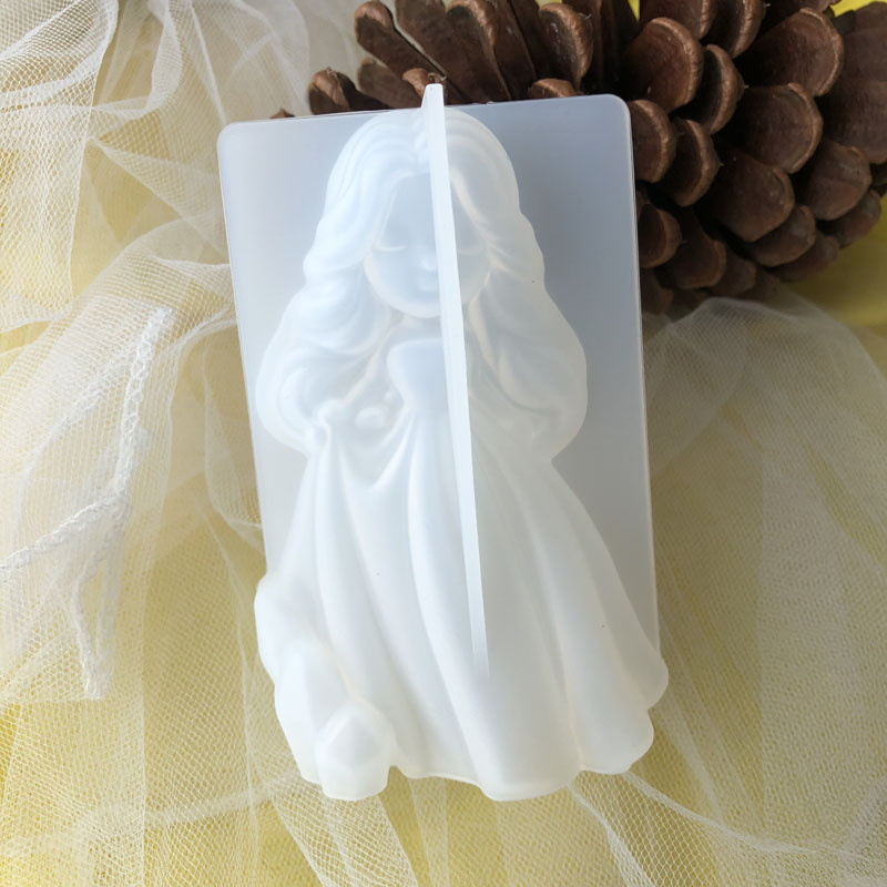 Candle Making Process - 3D Cute Princess Silicone Candle Mould